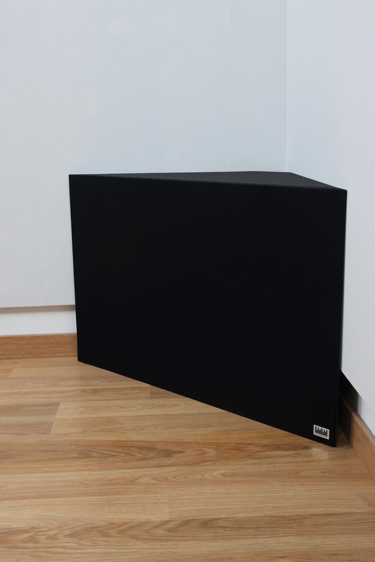 AudioTools Corner Bass