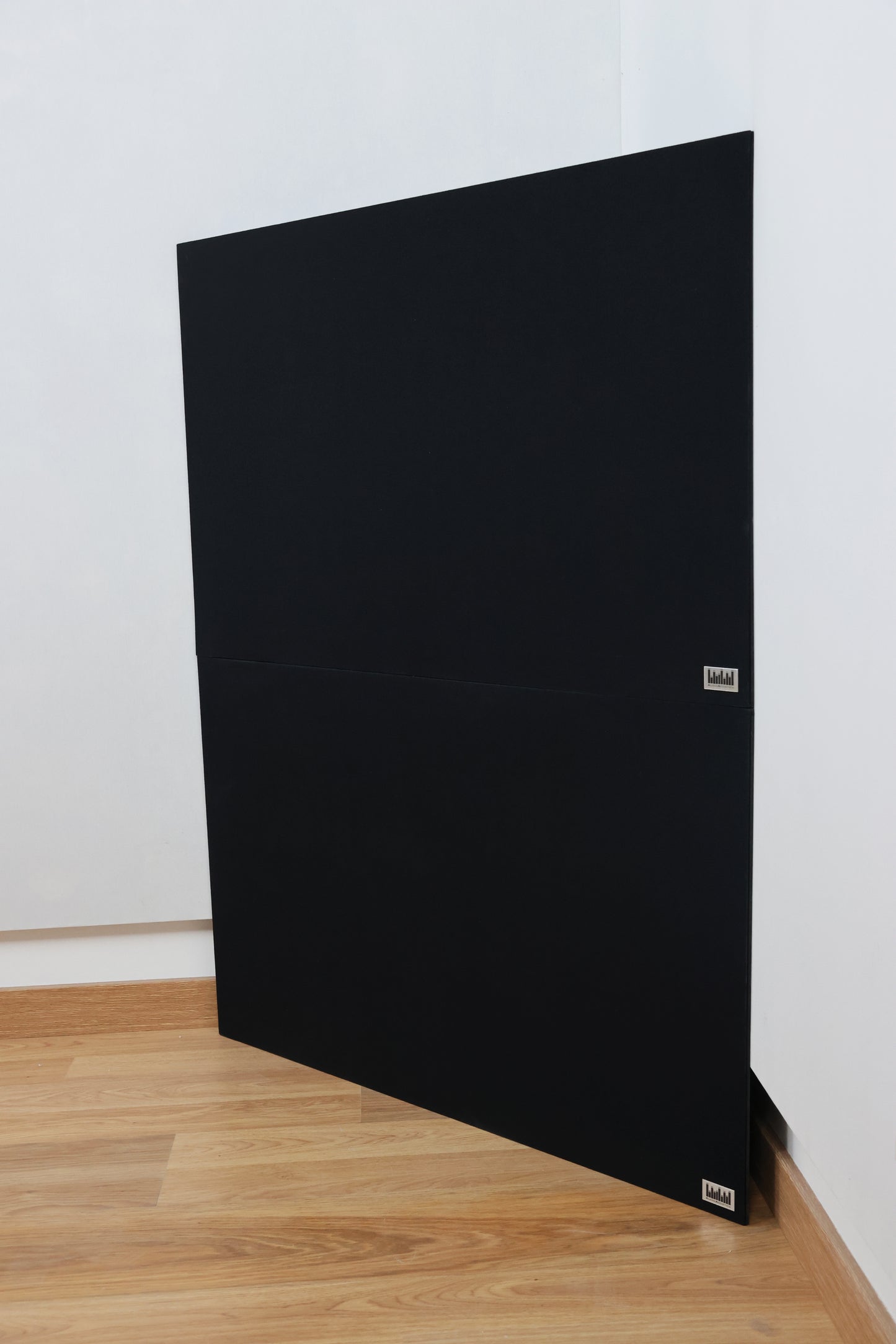 AudioTools Corner Bass