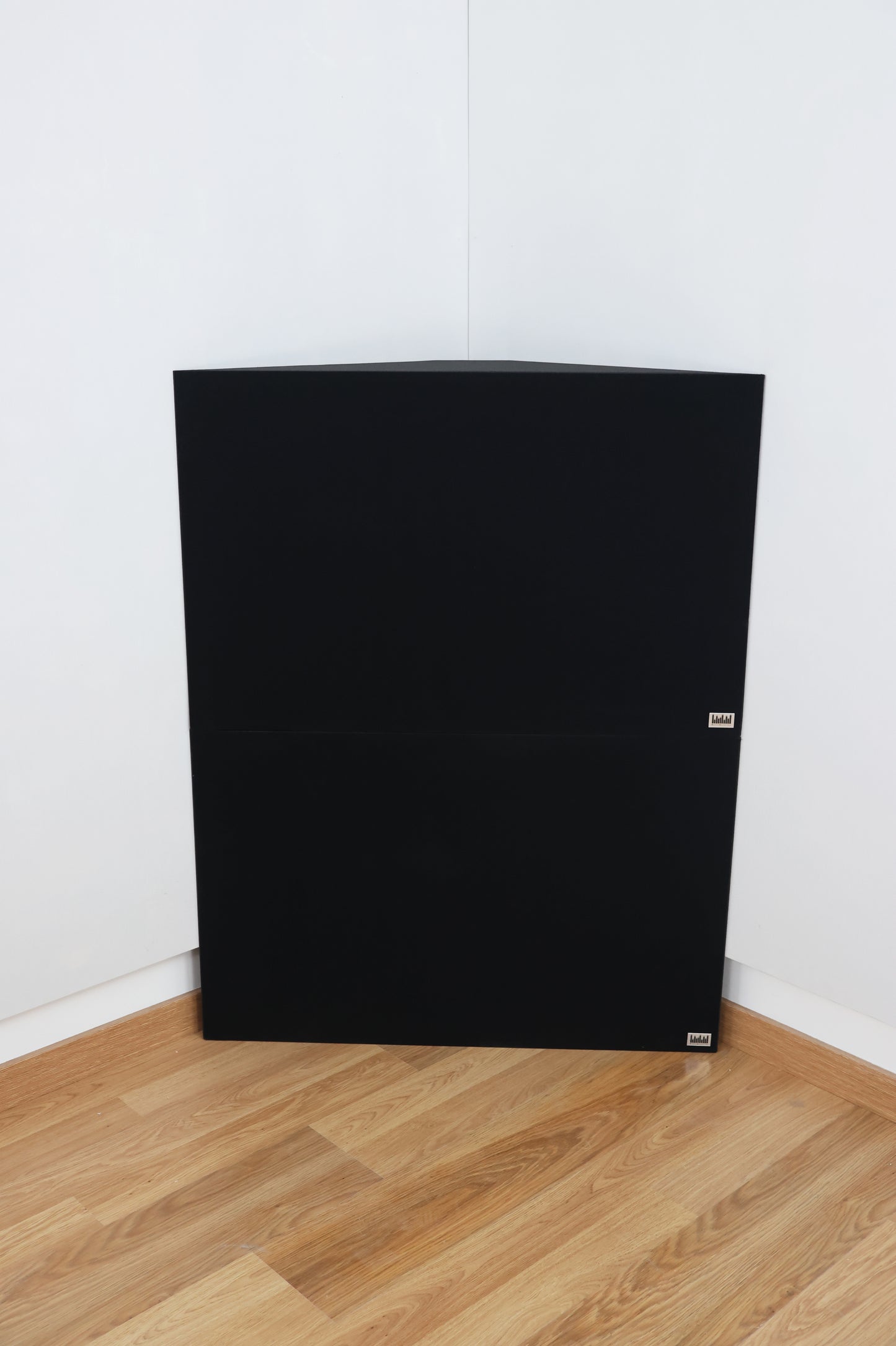 AudioTools Corner Bass